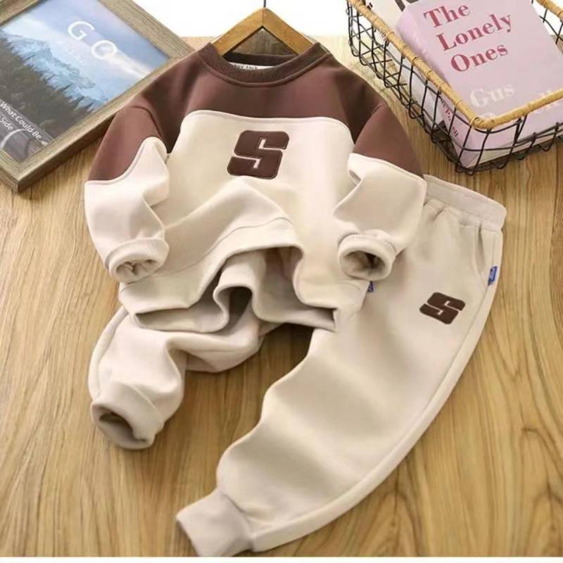 Jungen Set Frühling und Herbst Hoodie, Neue Kinder Freizeit Frühjahrskleidung, Jungen Sportbekleidung Zweiteiliges Set 130cm von Joom DACH