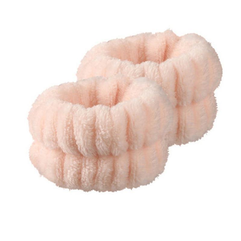 Kawaii Girl Plüsch-Armband zum Waschen des Gesichts, weiches Cinnamorroll-Armband für Yoga, Laufen, Sport, absorbierendes Schweiß-Armband, Gesichtswäsche, bequem von Joom DACH