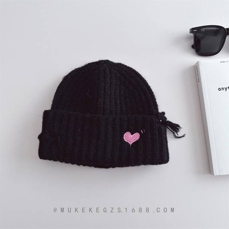 Kinder, Strickmützen, Herbst und Winter, Löcher, Herzförmige Stickerei, Jungen und Mädchen, Warme Mützen, Wollmützen Kids (49-54) schwarz von Joom DACH