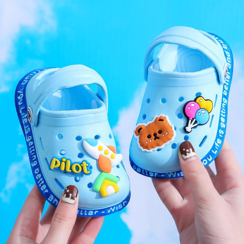 Kinder Baby Mädchen Jungen Nettes Kind Rutschfeste Weichen Boden Kleinkind Hause Kinder Loch Coole Sandalen Hausschuhe Cartoon Höhle loch Schuhe 22/23 von Joom DACH
