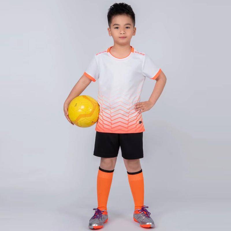 Kinder Fußball Uniformen Jungen Mädchen Jugend Fußball Jersey Set Home Kurzarm Kit Shorts Kind Fußball Jersey Set Sportbekleidung 140 von Joom DACH