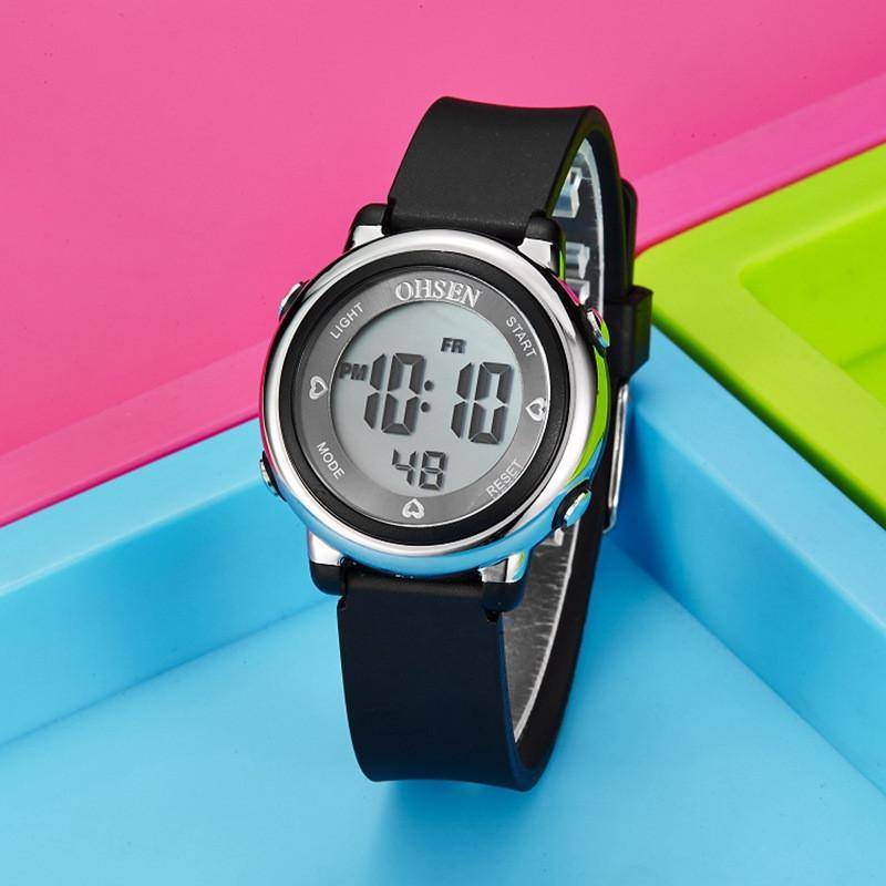 Kinder Uhren Kinder Digital LED Mode Sport Wasserdichte Uhr Nette Jungen Mädchen Armbanduhr Geschenk Uhr Für Studenten Wecker schwarz von Joom DACH