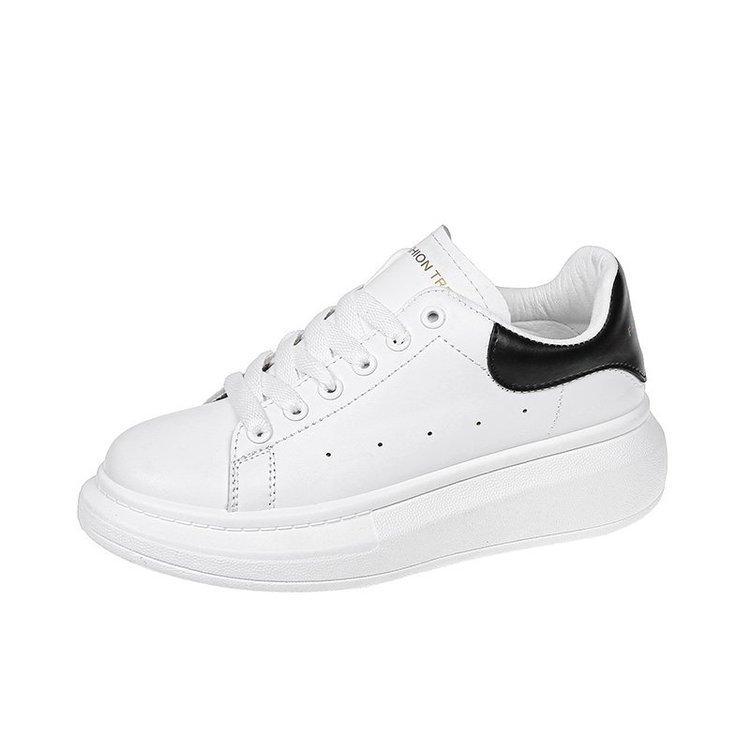 Klassische Sport Casual Weiße Schuhe frauen Gummi Muffin Weichen Boden PU Leder Oberfläche Großhandel Sneaker 44 von Joom DACH