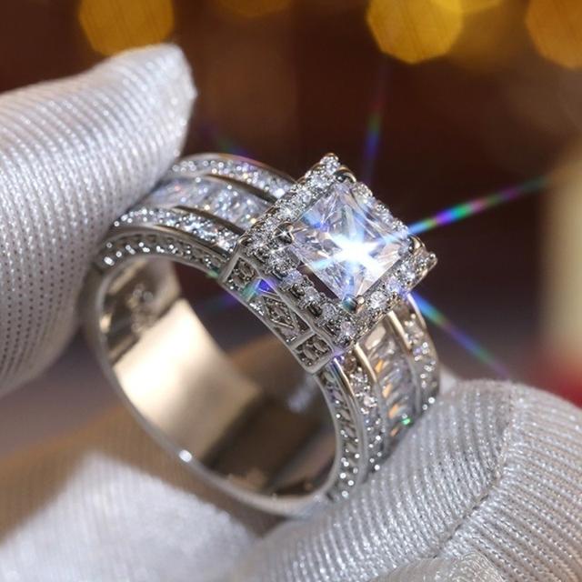 Klassischer Princess-Schliff Zirkonia Eheringe für Frauen in Silberfarbe Eternity Promise Engagement Party Schmuck Accessoires 8 von Joom DACH