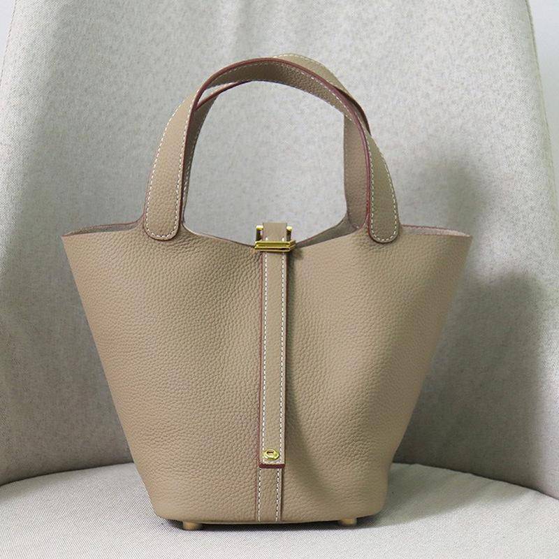 Kleine Handtaschen aus echtem Leder für Damen Designer-Einkaufstasche ohne Logo Naturrindsleder Damen-Korb-Einkaufstaschen mit Vorhängeschloss S 22x18x21cm helle khaki von Joom DACH