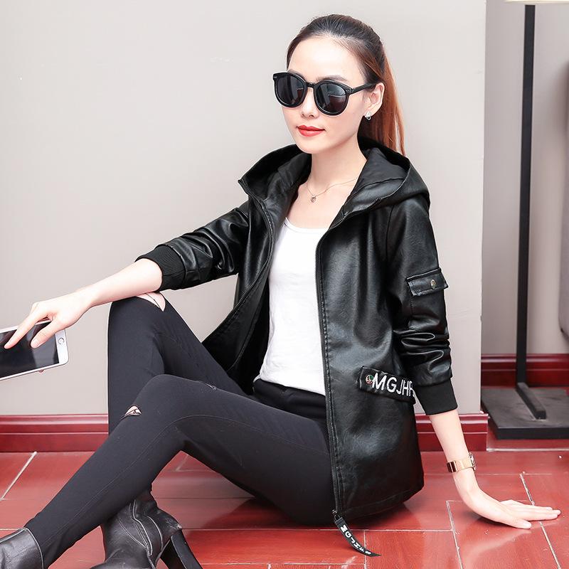 Kleine Lederjacke aus gewaschenem PU-Leder mit Kapuze für Damen im Frühling und Herbst, modisches, altersreduzierendes, einfarbiges, vielseitiges Oberteil XXXL schwarz von Joom DACH