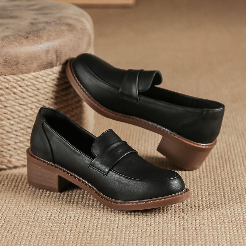 Kleine Lederschuhe Damen Slipper im britischen Stil Neue Frühjahrs- und Herbstschuhe in Schwarz Passende Loafer mit klobigem Absatz und mittlerem Absatz 40 schwarz von Joom DACH