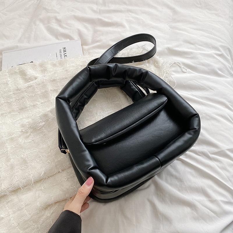 Kleine Tasche Damen Neue Mode Tragbare Schultertasche Vielseitige Umhängetasche schwarz von Joom DACH