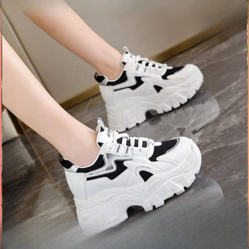 Kleine höhenvergrößernde Schuhe, Kinder neue Sommer dünne atmungsaktive dicksohlige weiße Schuhe, dünne und hohe Dad-Schuhe 40 schwarz von Joom DACH