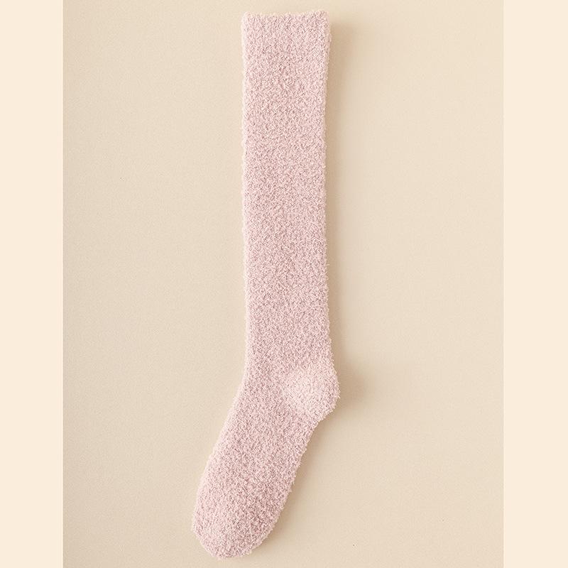 Kniestrümpfe aus Korallenfleece für Damen, gemütliche, verdickte Schlafsocken aus Plüsch im japanischen Stil, warme Wadensocken für den Winter One-size rosa von Joom DACH