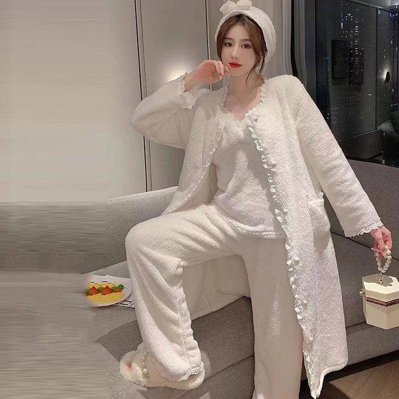 Korallfleece Pyjama 3-teilig Damen Verdickt Warm Spaghettiträger Lange Hose Morgenmantel Damen Nachthemd Samt Flanell Nachtwäsche XL weiß von Joom DACH