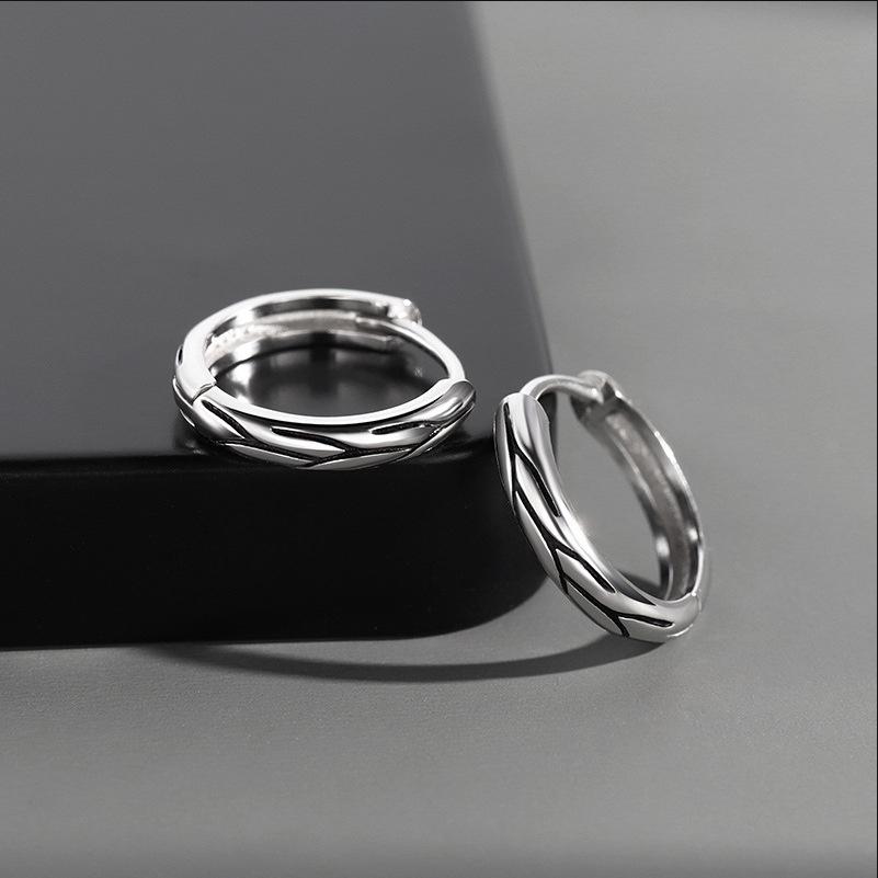 Koreanische Retro Gestreifte Silbernadel Ohrstecker für Herren - Trendiger und Nischenstil von Joom DACH