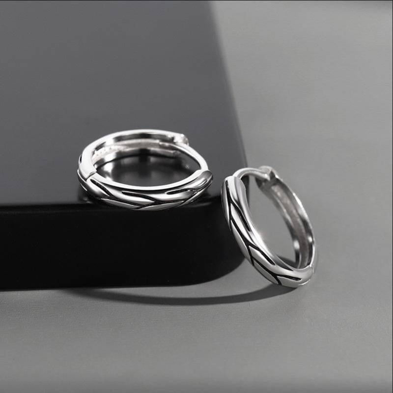 Koreanische Retro Gestreifte Silbernadel Ohrstecker für Herren - Trendiger und Nischenstil von Joom DACH