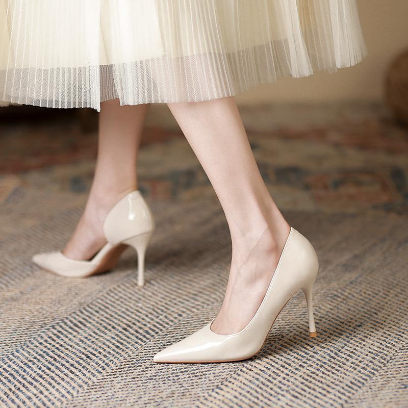 Koreanischen Stil Fee Stil Lackleder High Heels Frauen Frühjahr Neue Feste Farbe Spitz-Toe Stiletto Schuhe Frauen 40 von Joom DACH