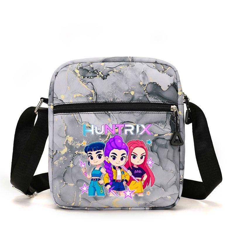 Kpop Dämonenjägerin Girlgroup Saja Boys Periphere Bedruckte Schultertasche Damen Umhängetasche Schultasche Studenten Campus Tasche von Joom DACH