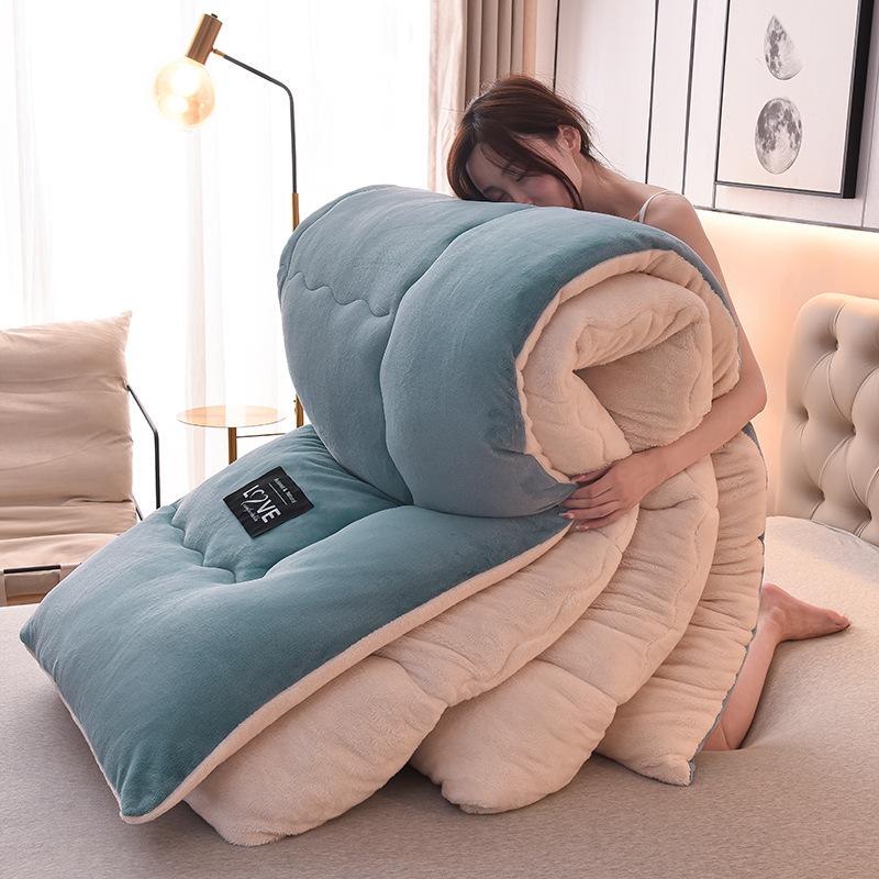 Kuschelige Milchsamt Baumwoll-Steppdecke: Dicke Lammwolle Bettwäsche für Herbst/Winter - Doppelgröße 200x230cm 10 jin von Joom DACH