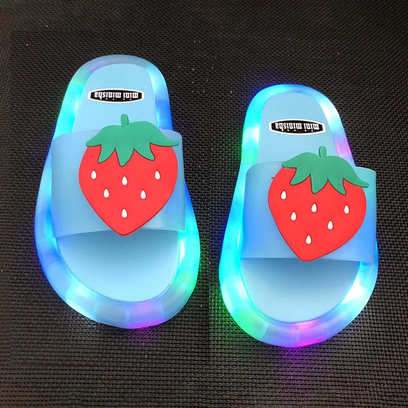LED Kinder Hausschuhe Baby Sandalen Kinder Schuhe für Mädchen Jungen Leuchtende Schuhe Kleinkind Mädchen Hausschuhe Kinder Einhorn 30/31# von Joom DACH