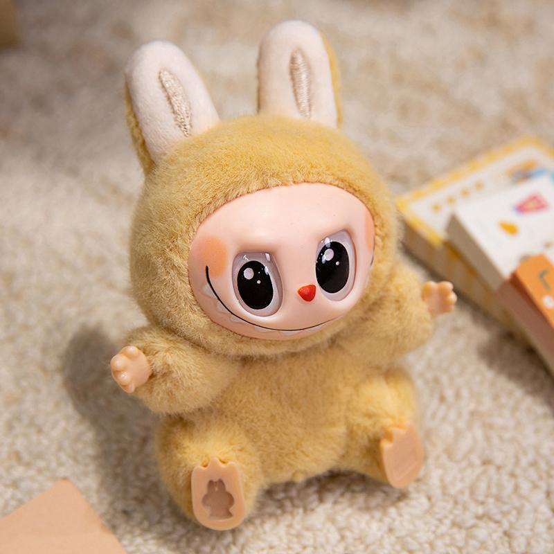 Labubu Serie Großäugiges Monster Plüschtier mit Hasenohren - Perfektes Weihnachtsgeschenk für Kinder gelb von Joom DACH