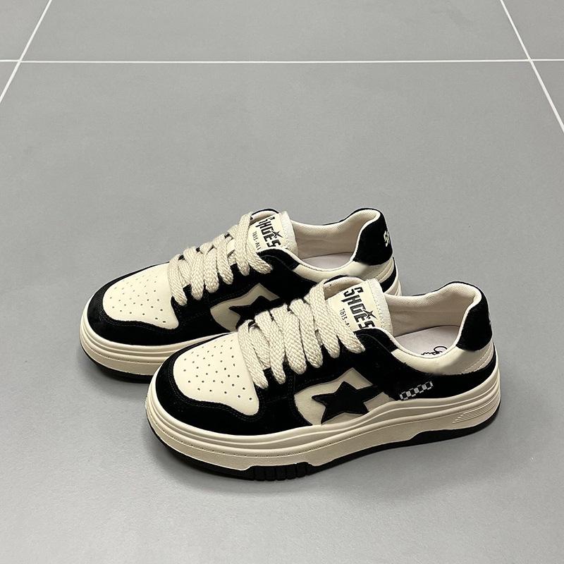 Lässige Sneakers für Damen, Frühling, neue Low-Top-Schnürschuhe mit runder Spitze und dicker Sohle, All-Match-Sportschuhe 38 von Joom DACH