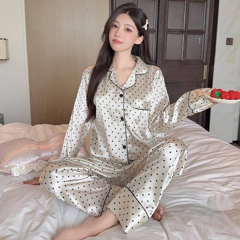 „Langärmliger Luxus-Pyjama aus Eisseide mit Bienen-Print für Frühling und Sommer – Zweiteiliges Damen-Set“ 2XL (130-145 jin) von Joom DACH