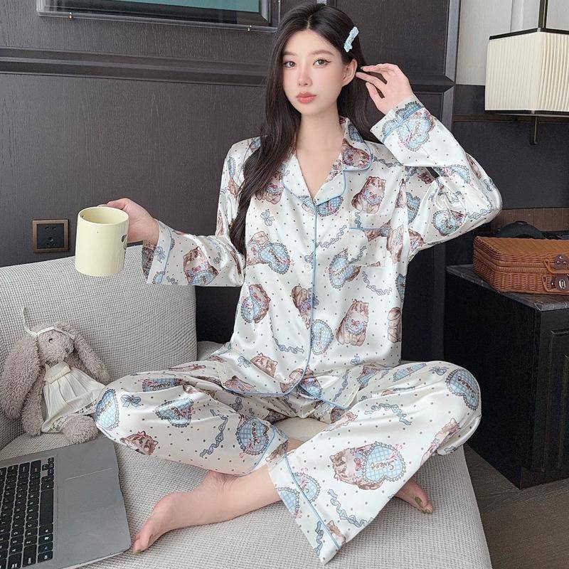„Langärmliger Luxus-Pyjama aus Eisseide mit Bienen-Print für Frühling und Sommer – Zweiteiliges Damen-Set“ 2XL (130-145 jin) von Joom DACH