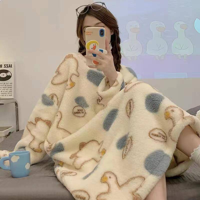 Langärmliges Flanell-Nachthemd mit Cartoon-Motiv für Damen – gemütliche Herbst-/Winter-Nachtwäsche für Studentinnen und Damen XL (100-120 kg) von Joom DACH