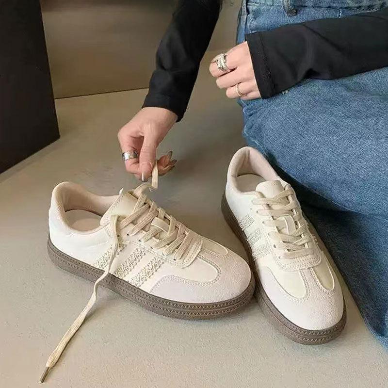 Leder Deutsche Trainingsschuhe Damen Frühling und Sommer Neu Retro Vielseitig Dicke Grundplatte Schuhe Atmungsaktive Lässige Sportschuhe 40 von Joom DACH