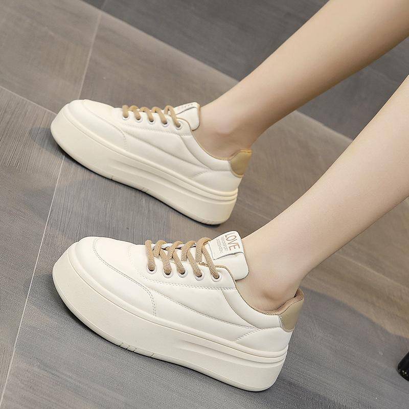 Leder Weiße Schuhe Damen Frühling Neu Dicke Sohle Höhenerhöhende Board Schuhe Vielseitige Lässige Sneaker Damen Pumps 40 von Joom DACH