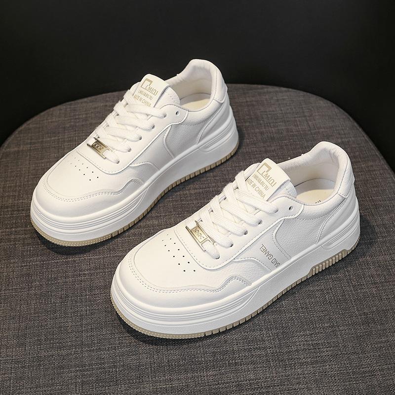 Leder Weiße Schuhe Damen Frühling und Herbst Neu Vielseitig Dicke Sohle Höhenerhöhende Board Schuhe Lässiger Sneaker Damen 40 von Joom DACH