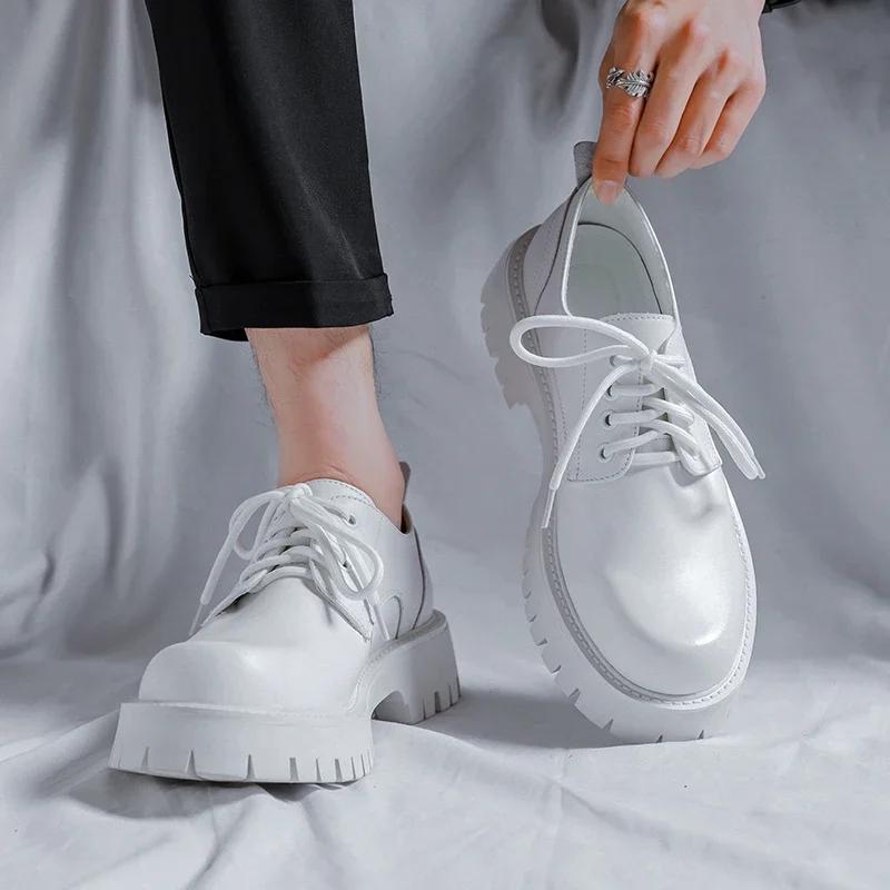 Lederschuhe Herren Casual Business Britische Derby-Schuhe mit dicker Sohle Schwarze Herrenstiefel für den Bräutigam und die Hochzeit 44 weiß von Joom DACH