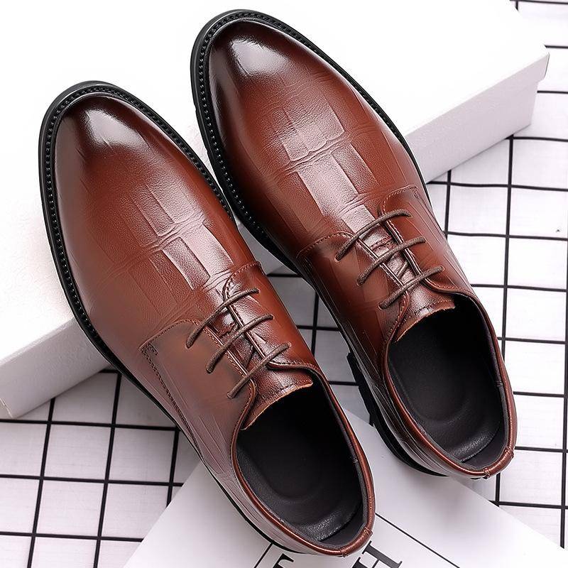 Lederschuhe Herren Neue Business Formelle Kleidung Lässig Herbst Atmungsaktive Herren Britischer Koreanischer Stil Spitze Bräutigam Hochzeitsschuhe 45 braun von Joom DACH