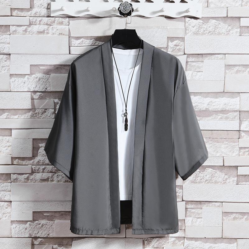 Leichte Kimonos für Herren, traditionelle japanische Kleidung, offener Cardigan-Umhang, Jacke, Mantel, Schwarz L dunkelgrau Leichte Kimonos für Herren, traditionelle japanische Kleidung, offener Cardigan-Umhang, Jacke, Mantel, Schwarz L dunkelgrau von Joom DACH