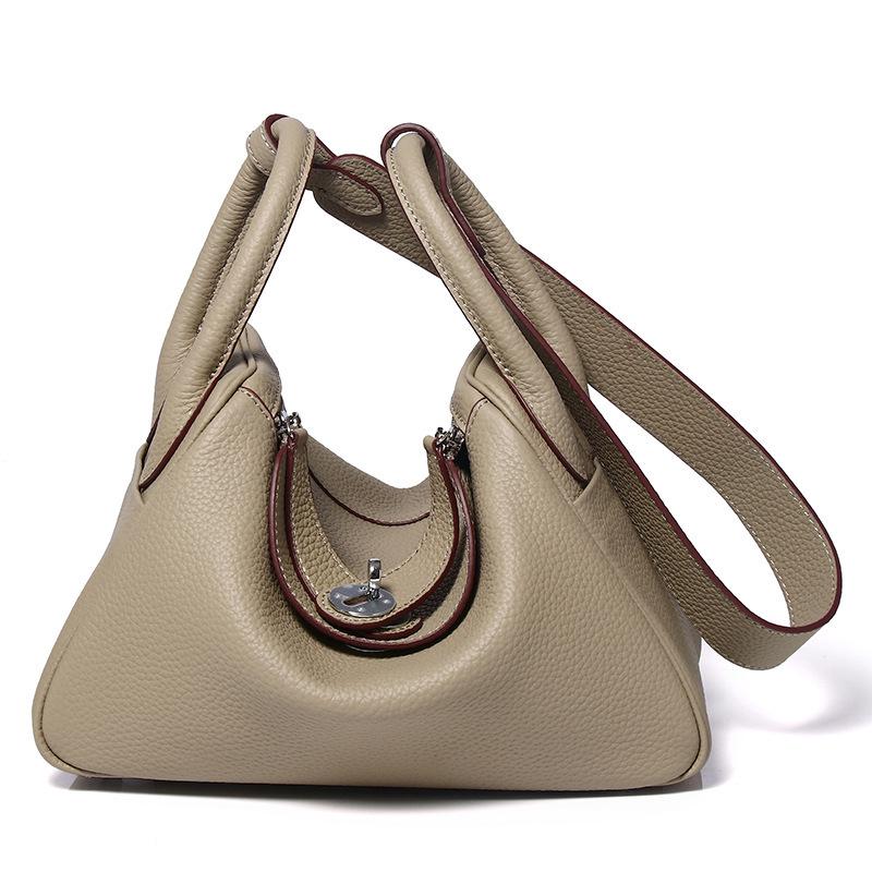 Lindy-Tasche mit silberner Schnalle: Echtes Leder mit Litschi-Muster, Rindsleder – Damen-Schulter- und Umhängetasche für Ärzte 30cm von Joom DACH