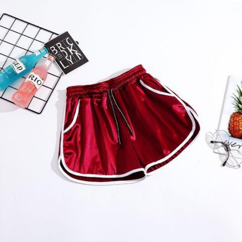 Lockere Übergröße Dünne Schnelltrocknende Sportshorts für Damen Im Frühling und Sommer Neue High-Waist Weitbein Jogging Fitnesshose 5XL von Joom DACH