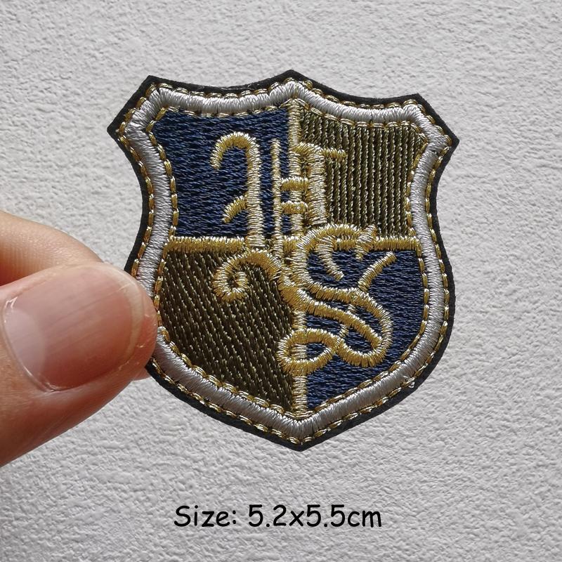 Logo Stickerei Patch Eisen Auf Patches DIY Rock Stil Punk Patches Auf Kleidung Mode Streifen DIY Punk Abzeichen Aufkleber 5.2x5.5cm von Joom DACH