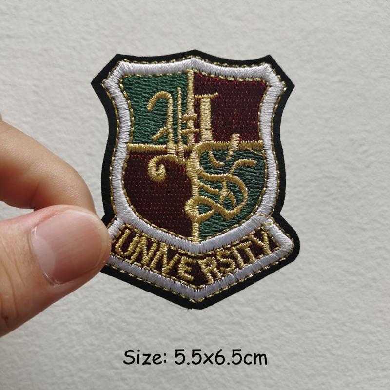 Logo Stickerei Patch Eisen Auf Patches DIY Rock Stil Punk Patches Auf Kleidung Mode Streifen DIY Punk Abzeichen Aufkleber 5.5x6.5cm von Joom DACH