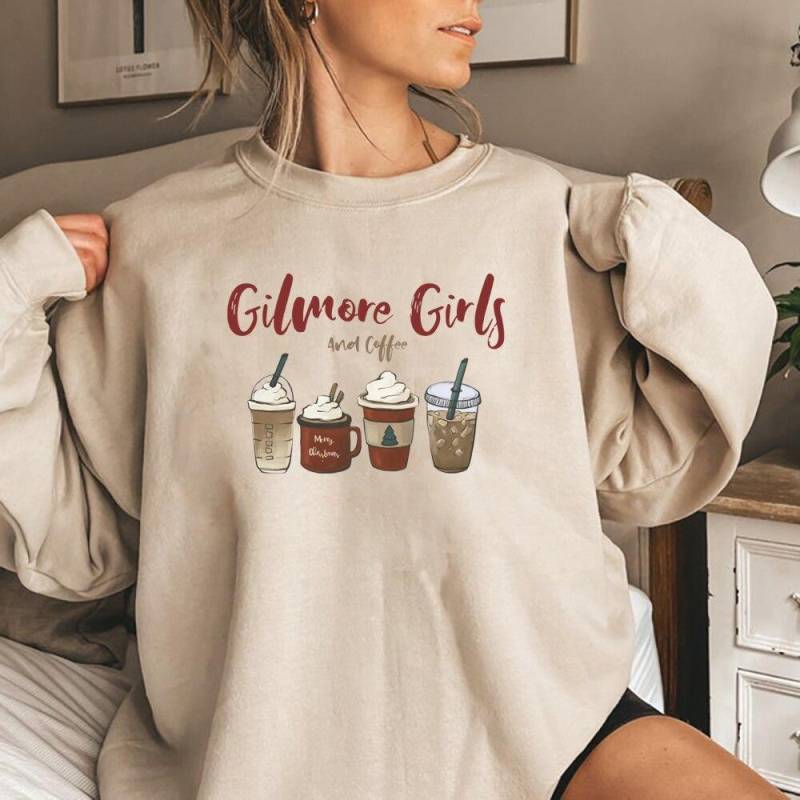 Lorelai Gilmore Girl Sweatshirt Gilmore Girls und Coffee Hoodie Stars Hollow Christmas Coffee Crewneck Sweatshirt Xmas Party Top S apricot von Joom DACH