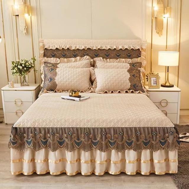 Luxuriöses Bettlaken mit Spitzenstickerei, dicker Samt, gesteppter Bettrock, Queen-Size-Größe, warme, weiche Plüsch-Tagesdecke, nicht im Lieferumfang enthalten. Kissenbezug 1pc Skirt 140x200cm khaki von Joom DACH