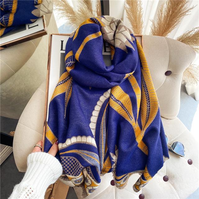 Luxus Kaschmir Schal Winter Frauen Pashmina Schals Warme Decke Wraps Weiblich Foulard Bandana Marke Dicke Druck Schals 200x65cm von Joom DACH