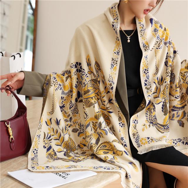 Luxus Kaschmir Schal Winter Frauen Pashmina Schals Warme Decke Wraps Weiblich Foulard Bandana Marke Dicke Druck Schals 200x65cm von Joom DACH