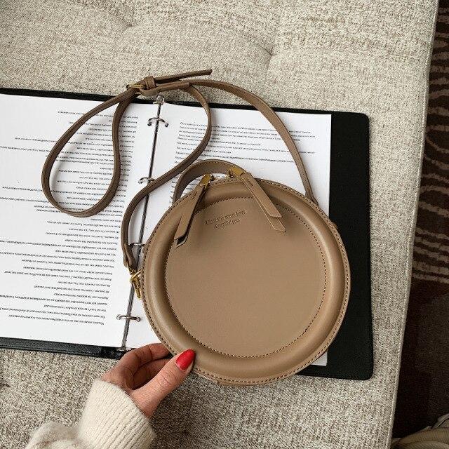 Luxus Kleine Runde Design Umhängetaschen Für Frauen 2021 Neue Trend Vintage Pu Leder Schulter Handtaschen Marke Weibliche Casual Tasche 20cmx8cmx20cm kaffeebraun Luxus Kleine Runde Design Umhängetaschen Für Frauen 2021 Neue Trend Vintage Pu Leder Schulter Handtaschen Marke Weibliche Casual Tasche 20cmx8cmx20cm kaffeebraun von Joom DACH