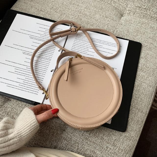 Luxus Kleine Runde Design Umhängetaschen Für Frauen 2021 Neue Trend Vintage Pu Leder Schulter Handtaschen Marke Weibliche Casual Tasche 20cmx8cmx20cm khaki Luxus Kleine Runde Design Umhängetaschen Für Frauen 2021 Neue Trend Vintage Pu Leder Schulter Handtaschen Marke Weibliche Casual Tasche 20cmx8cmx20cm khaki von Joom DACH