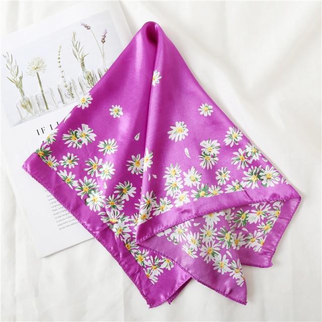 Luxus Marke 2020 Frauen Kleine Silk Schals Platz Dame Haar Hals Schal Wrap Büro Taschentuch Foulard 50*50 cm schals von Joom DACH