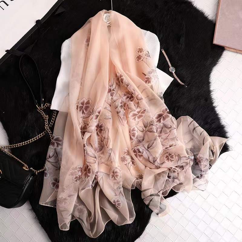 Luxus Marke Große Seide Schal Frauen Mode Druck Tücher und Wrap Bufanda Foulard Weibliche Strand Schals Dünne, Weiche Stolen 135*190cm von Joom DACH