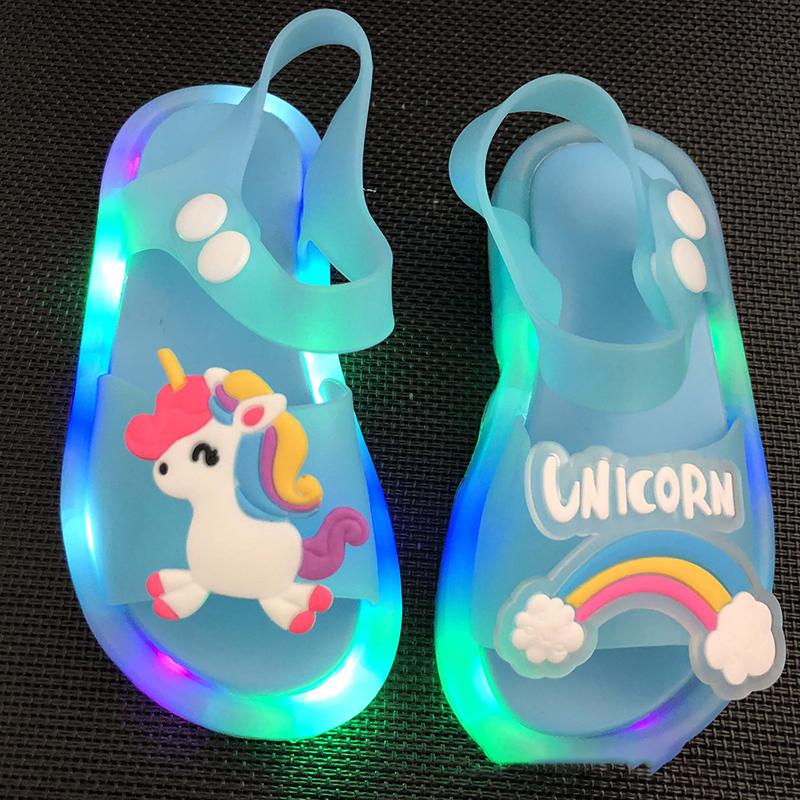 Mädchen Hausschuhe Kinder Einhorn LED Kinder Hausschuhe Baby Sandalen Kinder Schuhe für Mädchen Jungen Leuchtende Schuhe Kleinkind 32-33# von Joom DACH