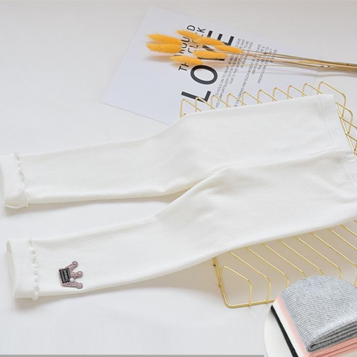 Mädchen Leggings Kinder Frühling und Herbst Dünne Krone Koreanische Cropped Hose Stretchhose Baby Oberbekleidung und Innenbekleidung 90 weiß von Joom DACH