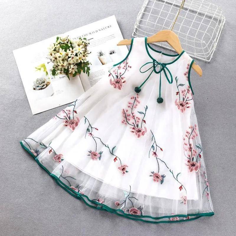 Mädchen Sommerkleid Damenkleid Flauschiges süßes Prinzessinnenkleid Ärmellos Rundhals Besticktes Pulloverkleid 100 von Joom DACH