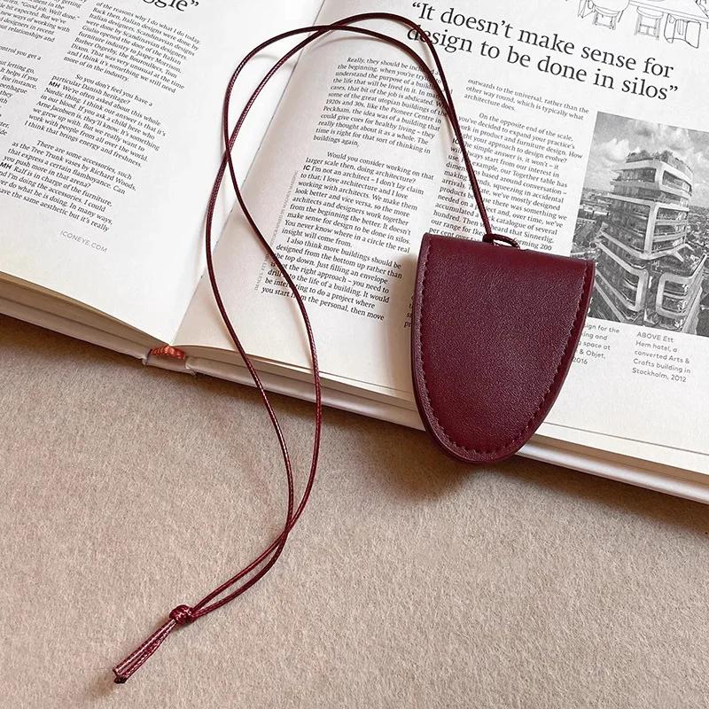 Magnetische Halskette für den Hals, multifunktional, Leder, Sonnenbrillen-Clip, Halskette für Damen, Outdoor-Reisen, tragbar, Aufbewahrung, Hängeseil, Zubehör rot von Joom DACH