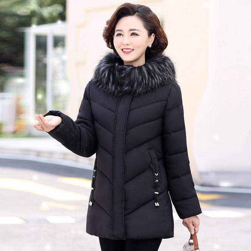 Mamas Übergrößen-Wintermantel: Mittellange, dick wattierte Jacke für stilvolle Frauen mittleren und höheren Alters. 3XL (120-135 jin) von Joom DACH