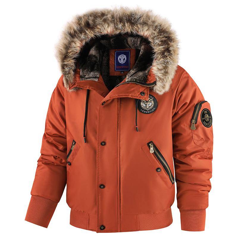 Herren Casual Winterjacke, Schwarzer Bomberstil mit Kapuze, Premium Kunstfellkapuze, Gute Kälteisolierung, Dekorative Abzeichen-Reißverschlüsse M Herren Casual Winterjacke, Schwarzer Bomberstil mit Kapuze, Premium Kunstfellkapuze, Gute Kälteisolierung, Dekorative Abzeichen-Reißverschlüsse M von Joom DACH